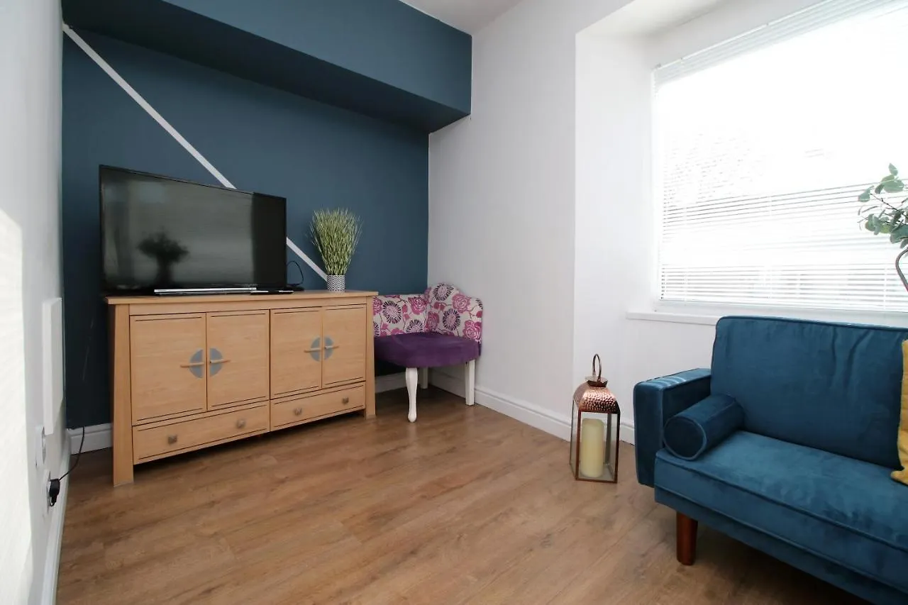 Spacious 5 Bedroom Apartment In Swansea United Kingdom