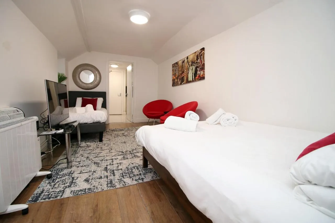 Spacious 5 Bedroom Apartment In Swansea United Kingdom